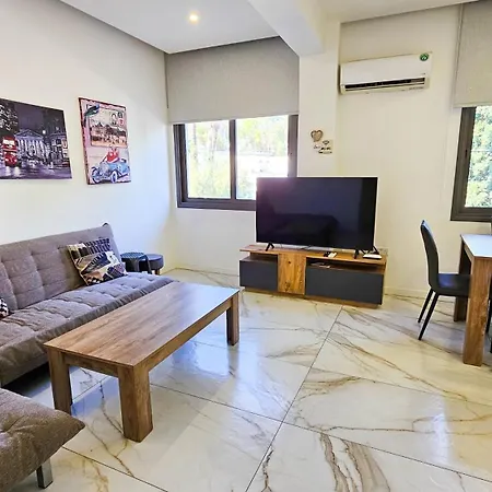 Mimi's Sunny Apartament *